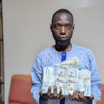 EFCC Commences Investigation of Suspect Arrested with Counterfeit $212,200 in Kano