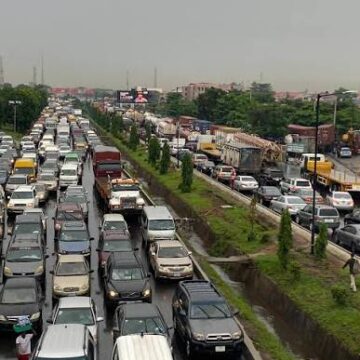 Kara Bridge Repairs Trigger Six-Hour Gridlock on Lagos-Ibadan Expressway
