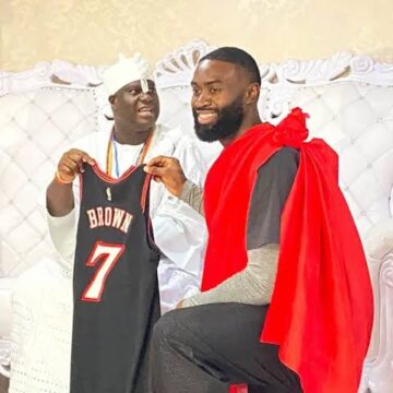 oni Ooni Welcomes NBA Star Jaylen Brown to Ile-Ife, Gives Him Yoruba Name “Babatunde”