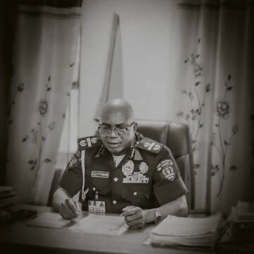 OSUN NSCDC COMMANDANT PAYS COURTESY VISIT TO ZONAL COMMANDER