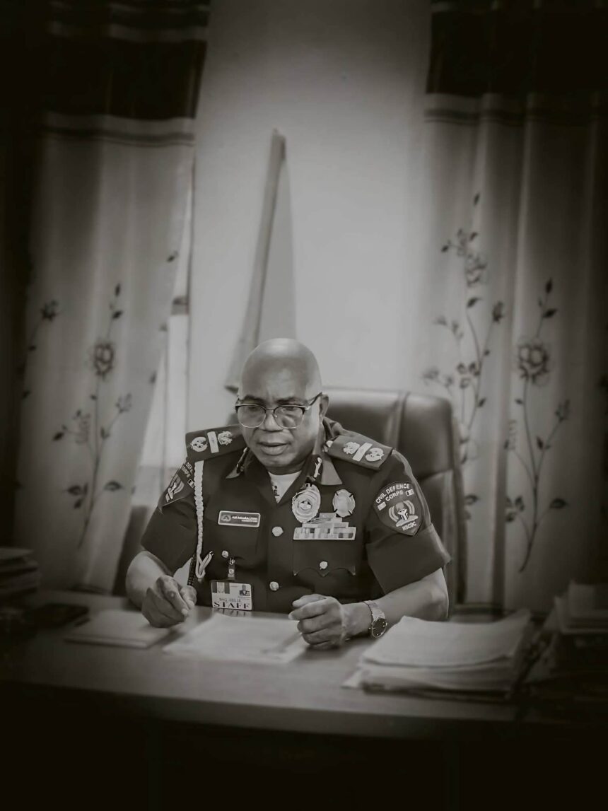 NSC1 OSUN NSCDC COMMANDANT PAYS COURTESY VISIT TO ZONAL COMMANDER